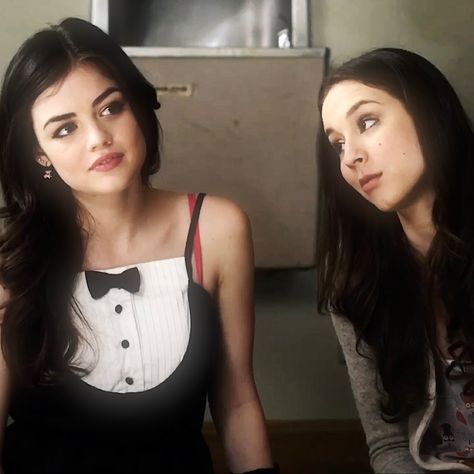 Aria And Spencer Pll, Spencer And Aria Pll, Sparia Pll, Spencer And Aria, Aria And Spencer, Spencer Pll, Pretty Litter, Pretty Little Liars Aria, Models Off Duty Style