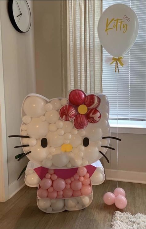 Hello Kitty Slumber Party Ideas, Hello Kitty First Birthday Cake, Cute Pink Party Ideas, Baddie Birthday Theme, Pink Hello Kitty Birthday Party, Hello Kitty Birthday Balloons, Hello Kitty Birthday Diy, Hello Kitty Birthday Aesthetic, Sanrio Birthday Party Ideas Decoration