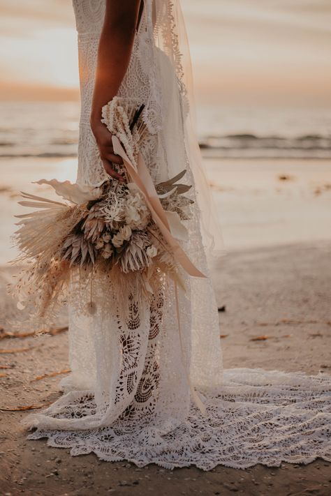 Boho Beach Wedding Photoshoot, Wedding Boho Photography, Boho White Wedding Dress, Small Boho Beach Wedding, February Beach Wedding, Beach Wedding Pictures Ideas, Outside Beach Wedding, Beach Wedding Styled Shoot, Winter Beach Wedding Ideas