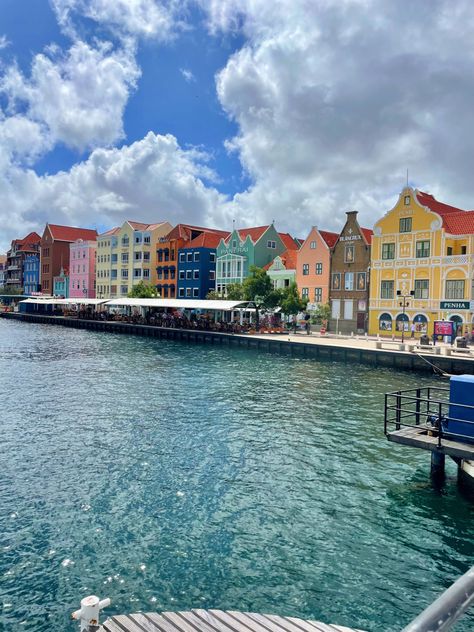 Curacao Aesthetic, Curacao Willemstad, Curacao Vacation, Willemstad Curacao, Caribbean Culture, Willemstad, Place To Visit, Caribbean Sea, Small Island