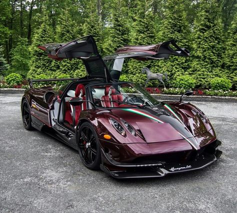 Pagani huayra bc Xe Bugatti, Pagani Car, Pagani Huayra Bc, Tmax Yamaha, Pagani Huayra, Super Sport Cars, Lamborghini Cars, Exotic Sports Cars, Cool Sports Cars