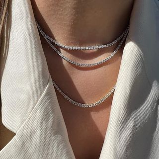 Capucelli (@capucelli) • Instagram photos and videos Dainty Diamond Necklace, Necklace Craft, White Gold Necklaces, Neck Chain, Moissanite Jewelry, Gold Necklace Women, Tennis Necklace, Simple Necklace, Round Brilliant Cut