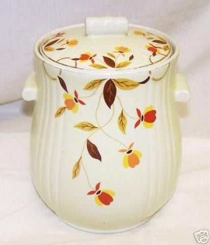 Vintage Jewel Tea Autumn Leaf Hall Cookie Jar - RARE!!! | #20903600 Jewel Tea Dishes, Autumn Cookies, Tea Pattern, Antique Cookie Jar, Dish Collection, Kitchen Antique, Hall Pottery, Collectible Cookie Jars, Leaf Collection