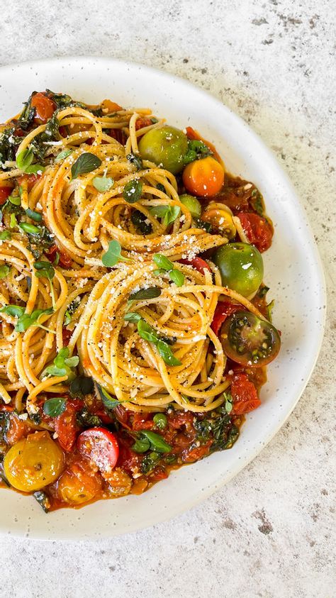 Basil Olive Oil Recipes, Blistered Tomato Pasta, August Meals, Basil Spaghetti, Blistered Tomatoes, Parmesan Spaghetti, Fresh Tomato Pasta, Olive Oil Pasta, Tomato Basil Pasta