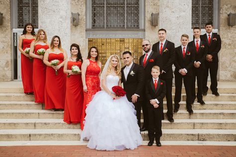 Red Wedding Party Groomsmen, Red And White Groomsmen Attire, Red And White Wedding Theme, Red And White Wedding Ideas, Red Bridal Party, Bright Red Wedding, White Jeans For Men, Red Wedding Party, White Tuxedo Wedding