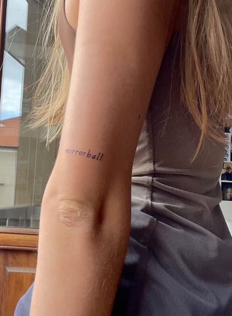 Mirrorball Tattoo Tiny, Mirrorball Tattoo Taylor Swift Minimalist, Mirrorball Tattoo Small, Taylor Swift Tattoos Folklore, Mirrorball Tattoo Minimalist, Mirrorball Tattoo Taylor Swift, Taylor Swift Minimalist Tattoo, Small Taylor Swift Tattoo, Swiftie Tattoo