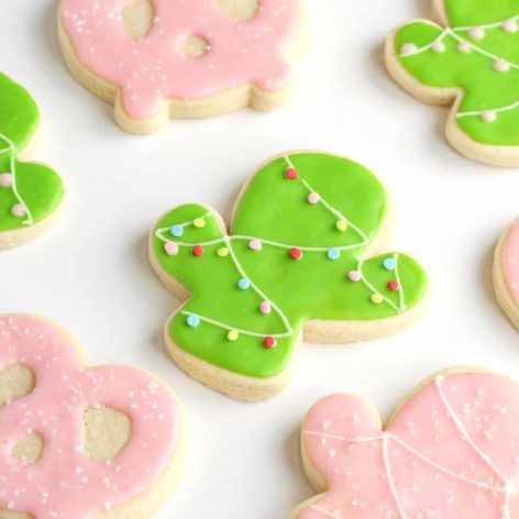 Sugar Cookie Icing Recipe That Hardens, Easy Sugar Cookie Icing, Icing For Sugar Cookies, Cookie Icing That Hardens, Best Sugar Cookie Icing, Decorating Icing Recipe, Sugar Cookie Frosting Recipe, Cookie Frosting Recipe, Sugar Cookie Icing Recipe