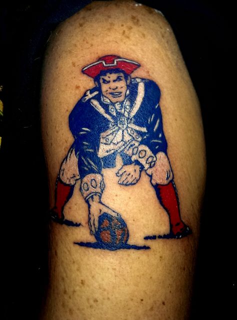 Patriots minute man tattoo by Audrey Mello Patriots Tattoo, Boston Tattoo, Tattoo Canvas, Kids Sports Party, Sport Tattoos, Mom Daughter Tattoos, New England Patriots Logo, Armor Tattoo, Fan Tattoo