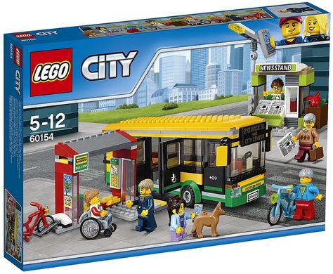 60154 Bus Station is a City set that was released in June 2017. Lego Bus, Lego City Train, Lego City Sets, Support Velo, City Bus, Lego Modular, Bike Stand, Lego Toys, Toy Art