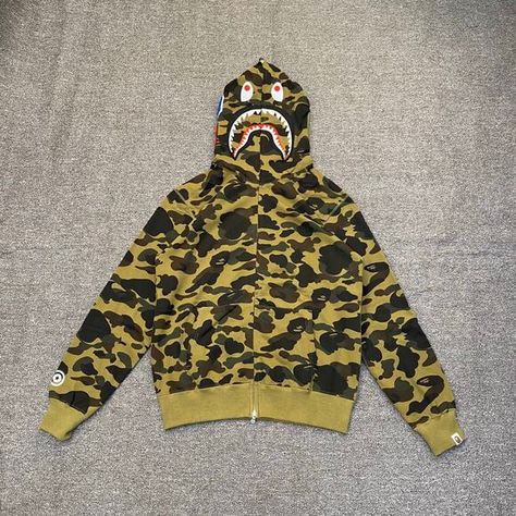 Bape Yellow Camo Shark Full-Zip Parka Hoodie Bathing Ape Hoodie, Shark Sweatshirt, Bape Shirt, Yellow Camo, Full Zip Up Hoodie, Tiger Hoodie, Shark Hoodie, Bape Men, Purple Camo