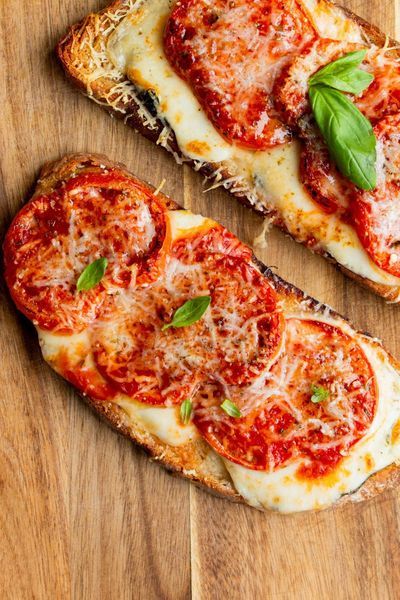 Pizza Toast Recipe, Pizza Toast, Dinner Recipes Healthy Family, Toast Toppings, Dinner With Ground Beef, Family Dinner Recipes, Boiled Egg, Beef Recipes For Dinner, Toast Recipes