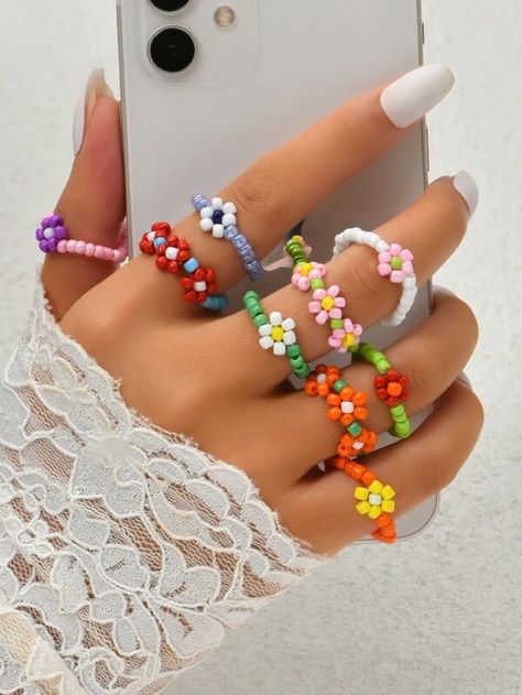 Beaded Rings, Summer Rings, Fleur Design, Kawaii Accessories, Beaded Jewelry Patterns, Beaded Accessories, Cute Rings, Heart Beads, Beaded Jewelry Diy