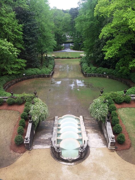 Hamish Bowles Visits Atlanta's Historic Swan House | Vogue Engagement Pics, Historic Homes, Swan House Atlanta, Hamish Bowles, Visit Atlanta, Swan House, House Inside, Back Gardens, Garden Bridge