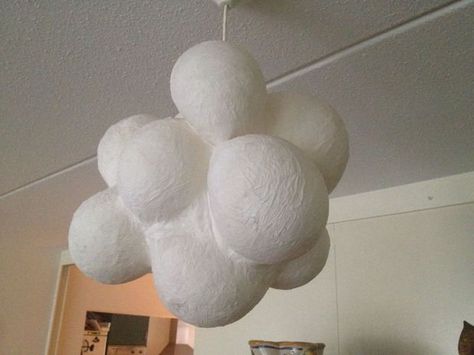 Cloud lamp with hue Apartment Decoration Ideas, 12 Balloons, Types Of Clay, Cloud Lamp, Apartment Decoration, Recycled Projects, Eric Carle, Artwork Ideas, Hue Philips