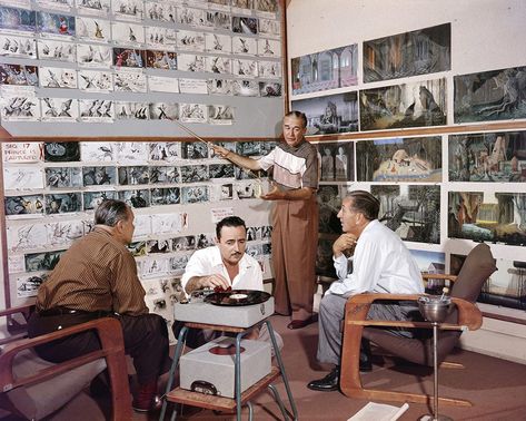 Movie Producer, Future Board, American Movie, Magical Pictures, Walter Elias Disney, Disney Imagineering, Disney Artists, Looney Tunes Cartoons, Disney Things