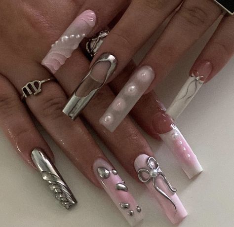 Silver And Pink Acrylic Nails, Extra Long Nail Ideas, Hypebeast Nails, Silver Pink Nails, Crazy Nails Ideas, Aesthetic Y2k Nails, Nails Pink And Silver, Pink Silver Nails, Silver And Pink Nails