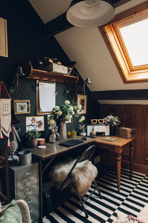 #studiogoals #workspacegoals Moody Vintage Office, Funky Interior, Funky Interior Design, Dark Office, Industrial Interior Style, Interior Design Minimalist, Deco Studio, Attic Renovation, Funky Decor