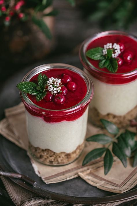 Coconut Milk Recipes Dessert, Healthy Pudding Recipes, Healthy Pudding, Layered Dessert, Vegan Gluten Free Desserts, Cherry Sauce, Chilled Desserts, Coconut Pudding, Healthy Sweet Snacks