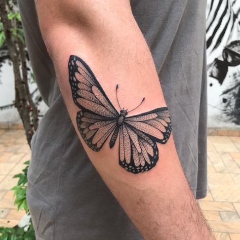 Butterfly tattoo in a male arm Men Butterfly Tattoo Guys, Baterflay Tattoo, Male Butterfly Tattoo, Butterfly Forearm Tattoo, June Tattoo, Mens Butterfly Tattoo, Sick Tattoos, Simple Butterfly Tattoo, Butterfly Tattoos On Arm