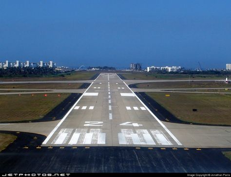 Photo of MMAA - Airport - Runway Airport Runway Photoshoot, Runway Airport, Airport Runway, Boeing 747 200, Deck Photos, Airport City, Flight Deck, Boeing 747, Bathing Ape