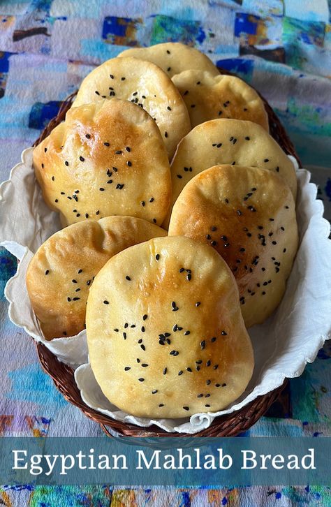 Food Lust People Love: Puffy and crispy yet chewy around the edges, this Egyptian mahlab bread is sprinkled with kalongi aka nigella seeds for flavor and decoration. Ancient Egyptian Recipes, Bread Around The World, Egyptian Food Recipes Easy, Food Around The World Recipes, Egyptian Recipes Authentic, Egyptian Bread Recipe, Medieval Food Recipes, Ancient Egyptian Food, African Bread