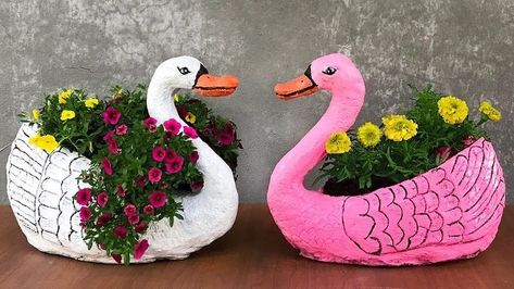 Duck Planter, Family Diy, Cement Crafts, Plastic Canvas, Plastic Bottles, Dollar Stores, Cement, Planter Pots, It Cast