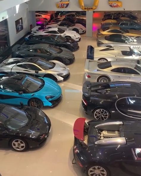 Who can guess the total value of @the_collection1’s insane car collection?🤤👑 P Luxury Car Collection, Supercar Collection, Huge Garage, Car Auction, Cars Collection, Top Luxury Cars, Simple Phone Wallpapers, Luxury Homes Dream Houses, Dream Houses