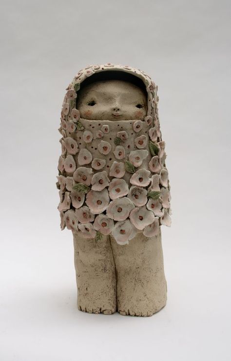 Pottery Faces Sculpture, Ceramic Face Sculpture, Face Ceramics, Ceramic Doll, Ceramic Sculpture Figurative, Sculptures Céramiques, Cerámica Ideas, Ceramic Figures, Ceramics Pottery Art