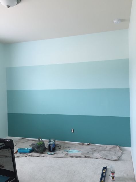 Strip Wall Paint Ideas, Stripped Painted Walls, Painting Ideas For Your Room, Small Room Paint Ideas, Accent Wall Kids Room, Stripes Wall Paint, Simple Wall Painting Ideas, Ombre Painted Walls, Ideas For Your Room