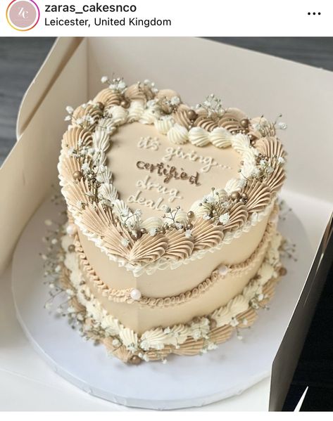 Beige Heart Cake, Gold Heart Cake, Hart Cake, Fall Theme Cakes, 21 Cake, Heart Shape Cake, Birthday 13, 17 Birthday, 18th Cake