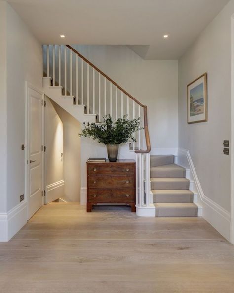 Stylish Interior Design: Photo درج السلم, White Staircase, Staircase Runner, Hallway Inspiration, Wood Floors Wide Plank, Stylish Interior Design, Hallway Designs, Painted Stairs, Wooden Staircases