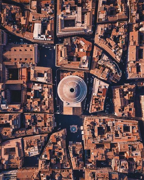 Illusion Of Space, Pantheon Rome, Rome Photography, Ancient Greek Architecture, Urban Fabric, Drone Photos, Ancient Architecture, City Maps, Drone Photography