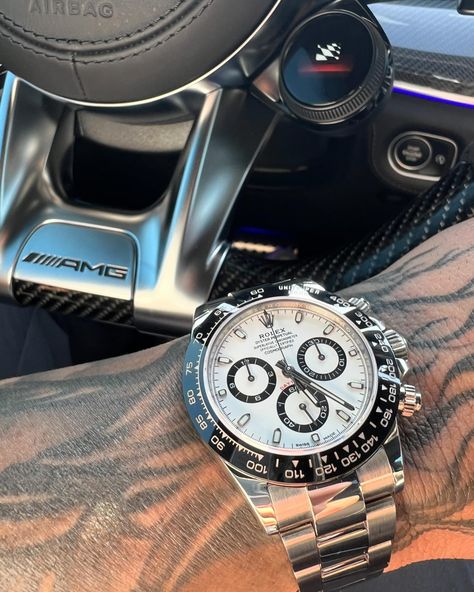 I still prefer this version of the Daytona over the new one 🏎️ #watches #watch #watchofinstagram #watchfam #watchoftheday #watchcollector #watchaddict #rolex #horology #luxury #wpbwatchco Daytona Watch, May 7, Luxury Watches, Time Piece, Rolex, On Instagram, Quick Saves, Instagram