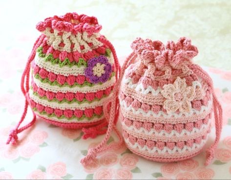 Mini Pouch Crochet, Crochet Mini Pouch, Mini Crochet Bag, Chunky Yarn Crochet, Crochet Drawstring Bag, Crochet Mini Bag, Crochet Drawstring, Crochet Necklace Pattern, Handbags Patterns