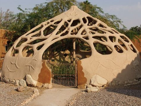 Mud hut ~ Cob House Design, Indigenous Architecture, Mud Houses, Cob Homes, Mud Hut, Living Aesthetic, Sweat Lodge, Bali Villas, Earth Bag Homes