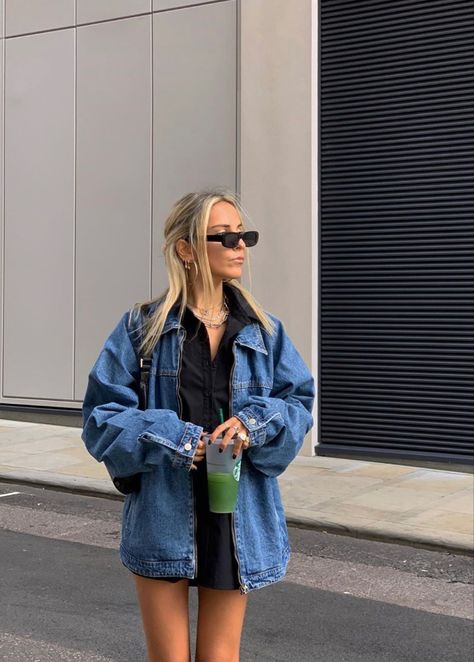 Oversized Jean Jacket Outfit, Jean Jacket Outfits, Denim Jacket Outfit, Diy Vetement, Looks Street Style, Casual Clothes, 가을 패션, Outfit Inspo Fall, Denim Outfit