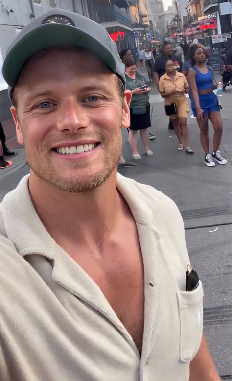 Samheughan Selfie, Sam Heughan Selfie, Sam Heughan Girlfriend, Sam Heughan Family, Sam Heughan Actor, Photo Emma Watson, Sam Hueghan, Jaime Fraser, Sam Heugan