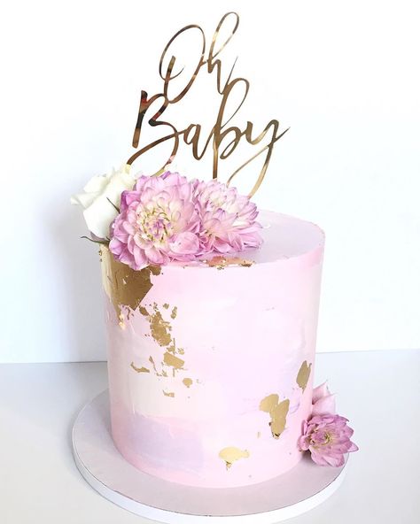 Girl Babyshower Cake, Pink And Lilac Cake, Babyshower Cake Pink, Baby Girl Cakes For Showers, Baby Shower Cakes Girl Simple, Pink And Gold Baby Shower Cake, Baby Shower Cake Ideas Girl, Small Baby Shower Cake, Baby Shower Cake Simple