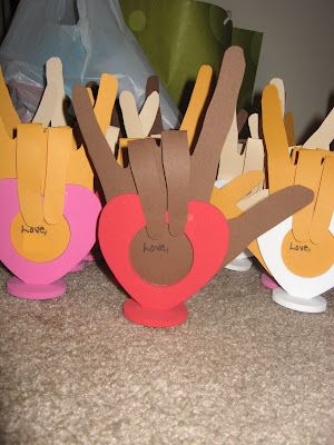 How to Make Sign Language Valentines | Femme Frugality Sign Language For Toddlers, Sign Language Gifts, Sign Language Art, Sign Language Phrases, I Love You Signs, Toddler Homeschool, Kids Bible, Valentine Day Boxes, February Valentines