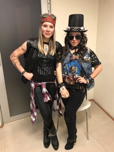 Axl Rose and Slash girls! Party! Rocker Costume Women, Axl Rose And Slash, Rocker Costume, Arte Punk, Dress Up Day, Costume Women, Axl Rose, 80s Party, Spirit Week