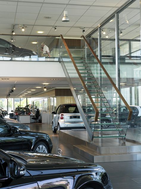 Mercedes Benz Showroom / Kristin Jarmund Architects Mercedes Benz Showroom, Car Dealership Design, Car Showroom Architecture, Car Showroom Interior, Dynamic Architecture, Car Showroom Design, Dealership Showroom, College Architecture, Ferrari Cars