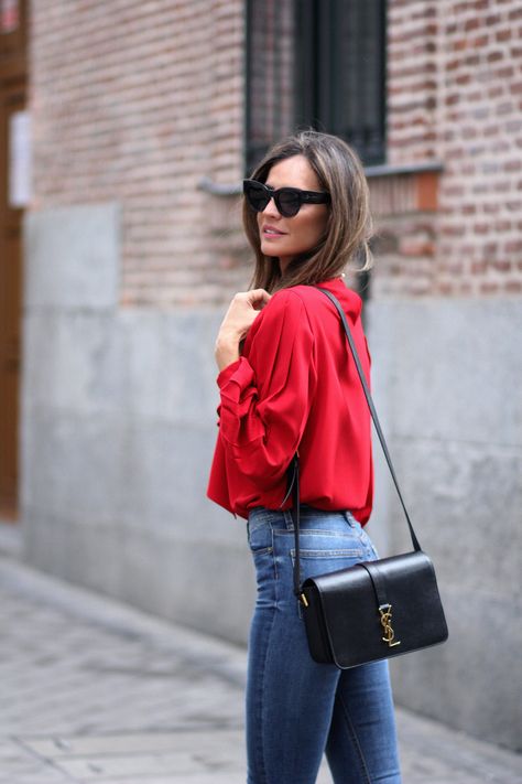 Red blouse Red Sleeveless Blouse Outfit, Red Silk Blouse Outfit, Red Linen Shirt Outfit, Red Satin Blouse Outfit, Red Silk Shirt Outfit, Red Blouse Outfit Work, Red Top Outfit Ideas, Red Shirt Outfit Women, Red Satin Shirt Outfit