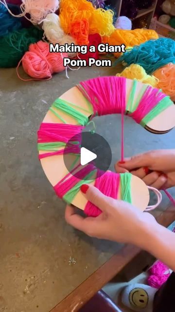 Jess Gladwish | Fat Pom Poms on Instagram: "Making a Giant Pom Pom from start to finish ✨" How To Make Big Pom Poms With Yarn, Pom Pom Yarn Crafts, Make Pompoms Yarn Pom Poms, Easy Diy Pom Poms, Pom Pom Letters Diy, Diy Pompom Wreath, Easy Pom Poms How To Make, Pom Pom Decor Ideas, Pompom Crafts Christmas