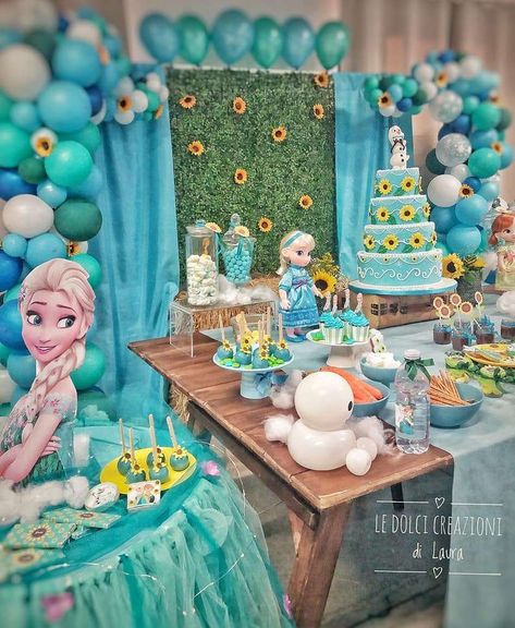 Frozen Party Snacks Ideas, Frozen Fever Birthday Party Decorations, Spring Frozen Birthday Party, Elsa Summer Birthday Party, Summer Frozen Birthday Party, Frozen Fever Birthday Cake, Frozen Fever Birthday Party, Frozen Fever Cake, Snow Birthday Party