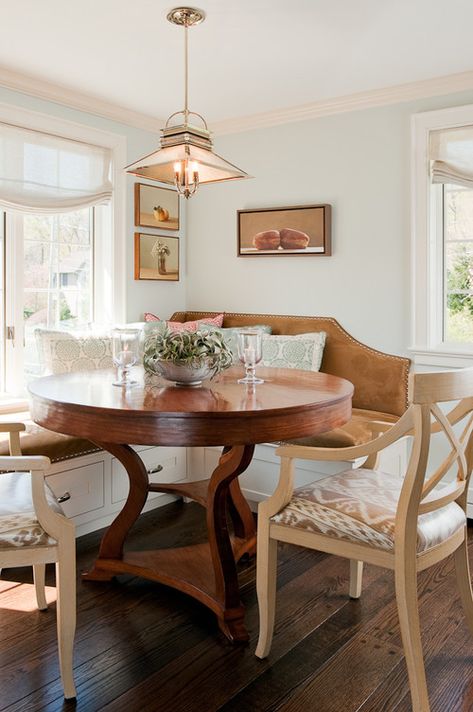 Create a Cozy Breakfast Nook with a Round Dining Table - Town & Country Living Breakfast Nook Curtains, Coin Banquette, Banquette Ideas, Corner Banquette, Banquette Dining, Banquette Seating In Kitchen, Corner Seating, Kitchen Transitional, Kitchen Banquette