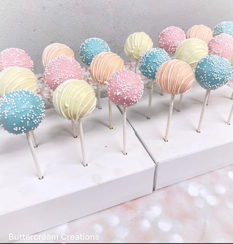 Pastel Color Dessert Table, Pastel Treats Desserts, Pastel Desserts Table, Genderal Revel Ideas, Pastel Cake Pops Ideas, Pastel Color Birthday Party Decorations, Pastel Treat Table, Pastel Theme Baby Shower Ideas, Sweet One Cake Pops