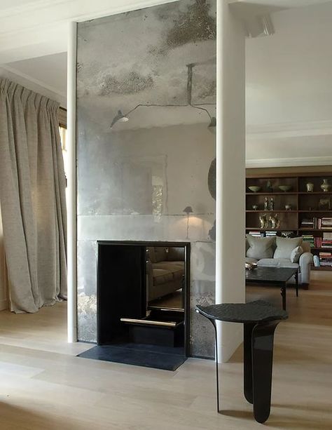 Modern Fireplace Mantles, Fireplace Focal Point, Antique Mirror Wall, Contemporary Fireplace, Studio Living, Fire Places, Deco Salon, Modern Fireplace, French Designer