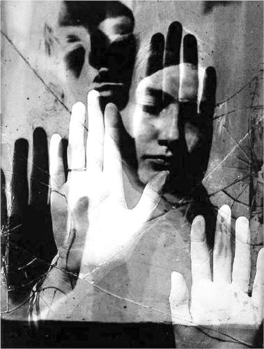 Man Ray looks like a double exposure photograph Man Ray Photography, Otto Steinert, Hannah Hoch, Dora Maar, Lee Miller, Multiple Exposure, Action Painting, Montage Photo, Man Ray