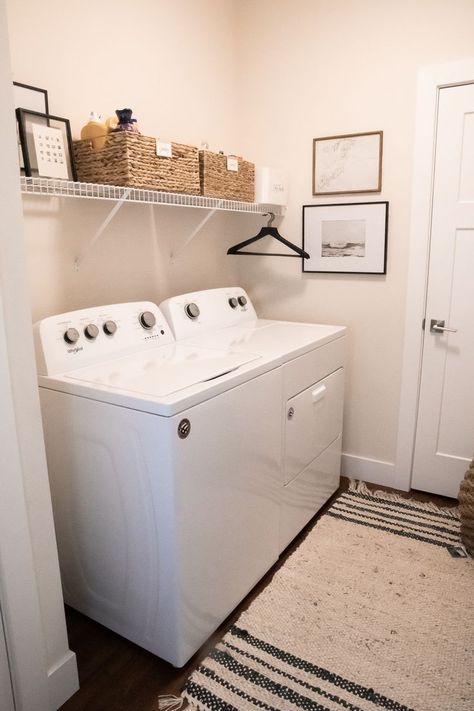 this would be really cute in my laundry room apartment Laundry Wallpaper, Wallpaper Laundry Room, Apartment Laundry Room, Organization Laundry Room, Wallpaper Laundry, Apartment Laundry, Laundry Room Decor Ideas, Organization Laundry, Tiny Laundry Rooms