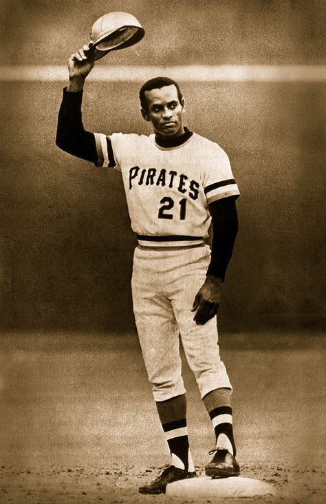 Roberto Clemente - Pittsburgh Pirates - Hit #3000 Pittsburgh Pirates Baseball, Roberto Clemente, Pirates Baseball, Pittsburgh Sports, Fair Play, Sports Hero, Sports Figures, Sports Stars, Pittsburgh Pirates